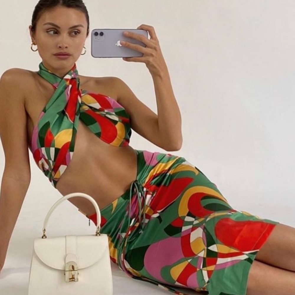 With Jean Naomi Set Size Medium